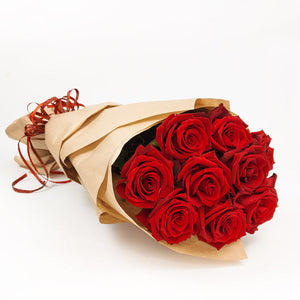 Букет от 9 броя червени рози No. 105 - Букет от 9 броя червени рози от свежи цветя, доставка в София