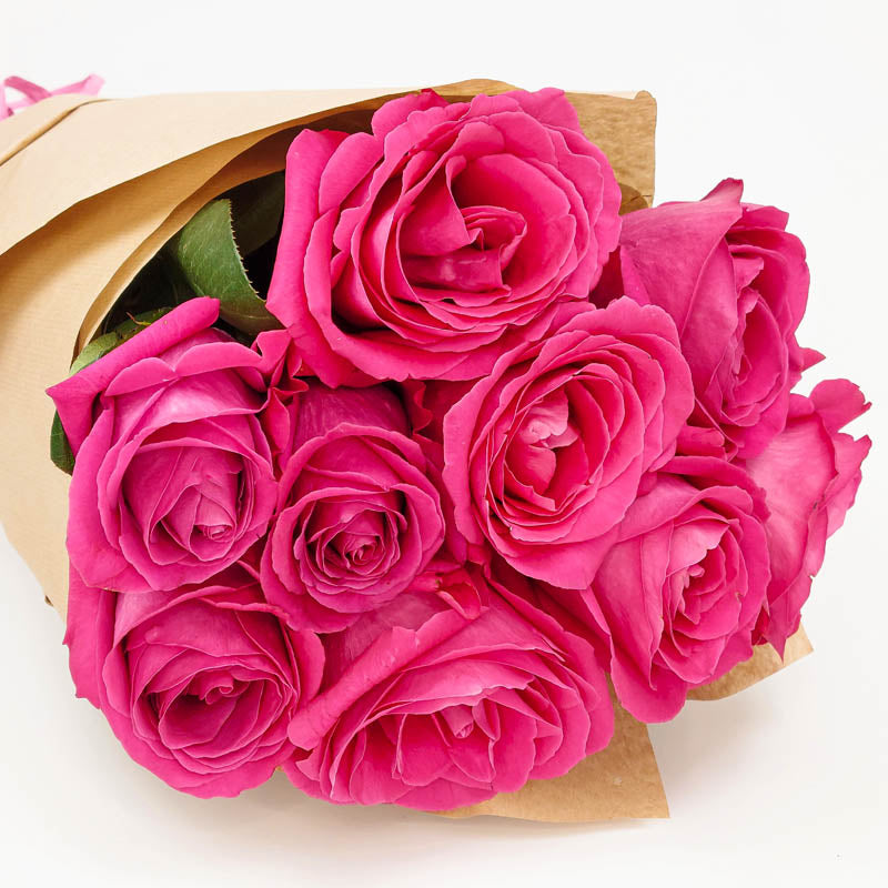 Букет от 9 броя цикламени рози No. 106 - Букет от 9 броя цикламени рози от свежи цветя, доставка в София, снимка 2