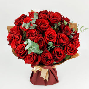 Букет от червени рози No. 015 - Букет от червени рози от свежи цветя, доставка в София, снимка 2