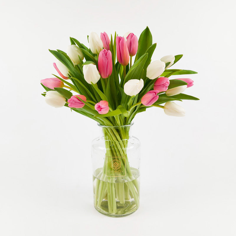 Бели и розови лалета No. 079 - Красив букет цветя: Бели и розови лалета, доставка в София, снимка 3