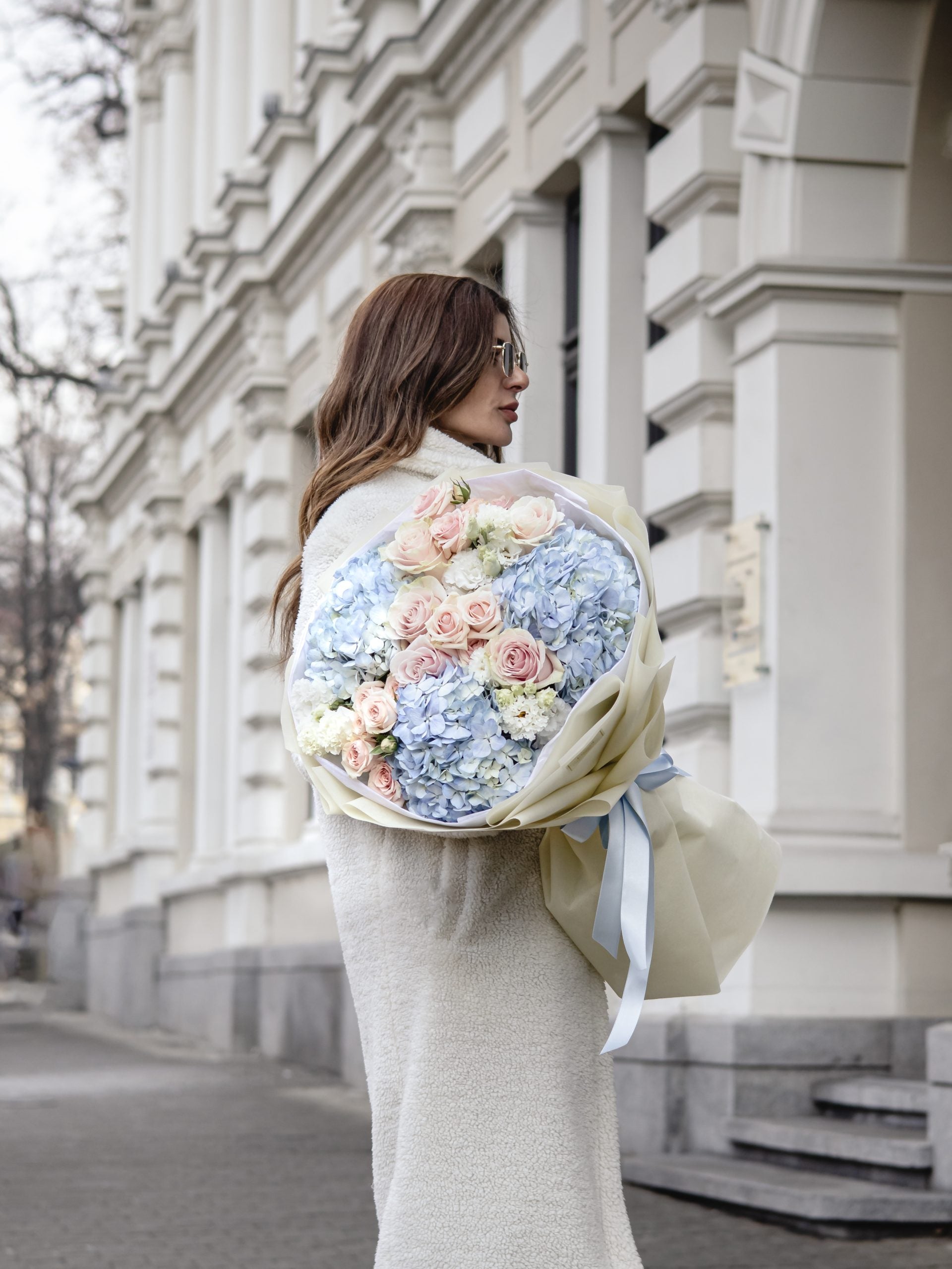 Букет Лилиан No. 291 - Подарете незабравими емоции с букета “Лилиан”, доставка в София