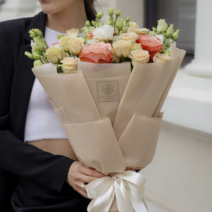 Букет Сиана No. 296 - Озарете всеки специален момент с нашия букет “Сиана”, доставка в София, снимка 3