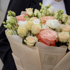 Букет Сиана No. 296 - Озарете всеки специален момент с нашия букет “Сиана”, доставка в София, снимка 2