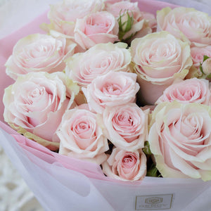 Букет Флер No. 311 - Открийте съвършенството с букета „Флер“, доставка в София, снимка 2