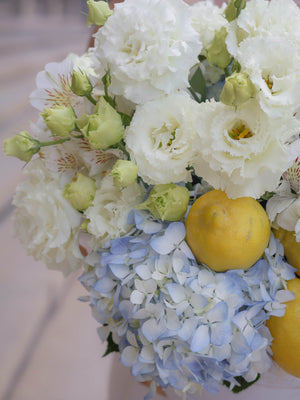 Кутия Капри No. 322 - Кутия Капри в елегантна цветна аранжировка, доставка в София, снимка 2