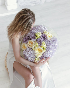 Букет с рози Aurea от GEBOV Flowers, снимка 2