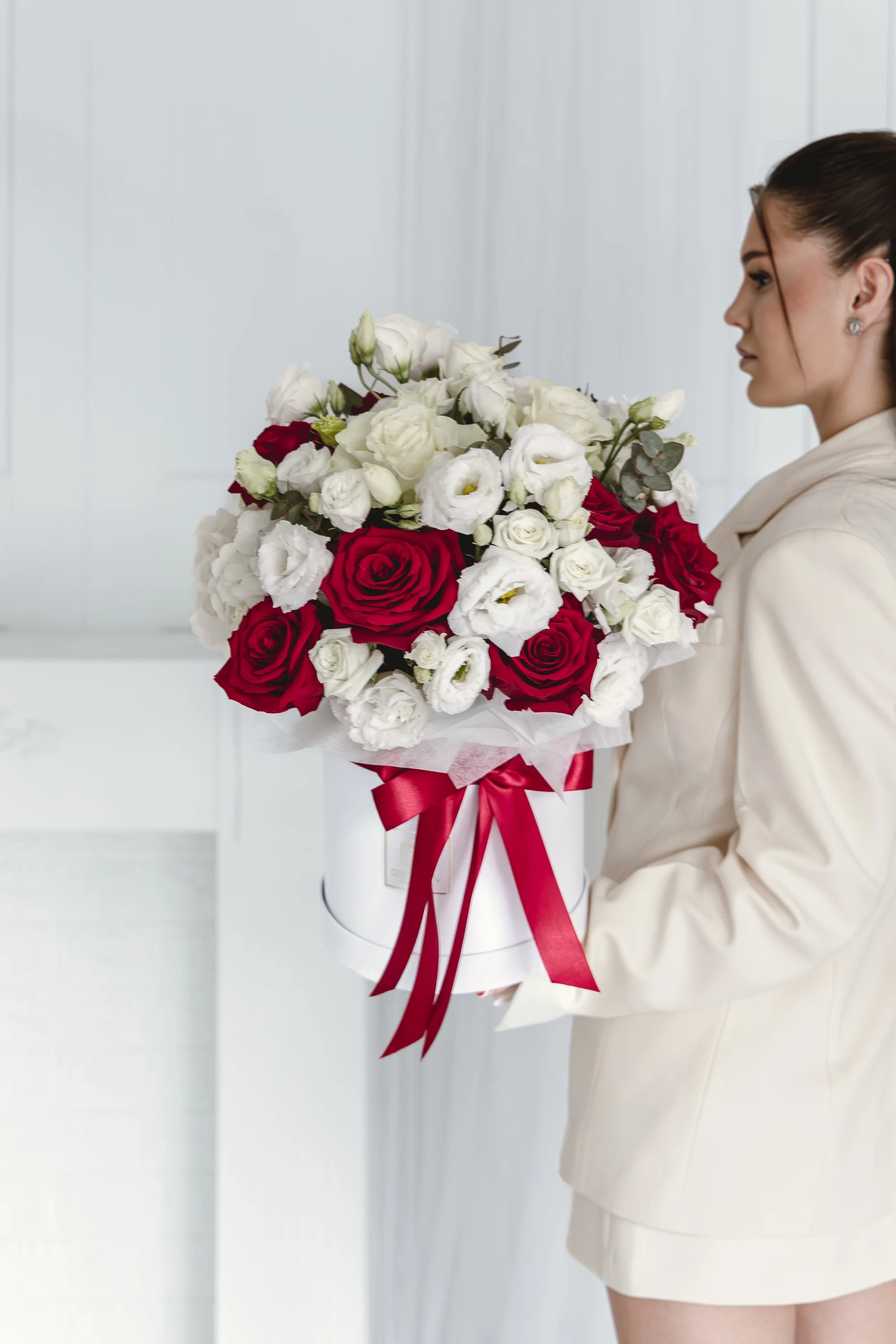 Кутия с рози Sable Luxe Box от GEBOV Flowers, снимка 2