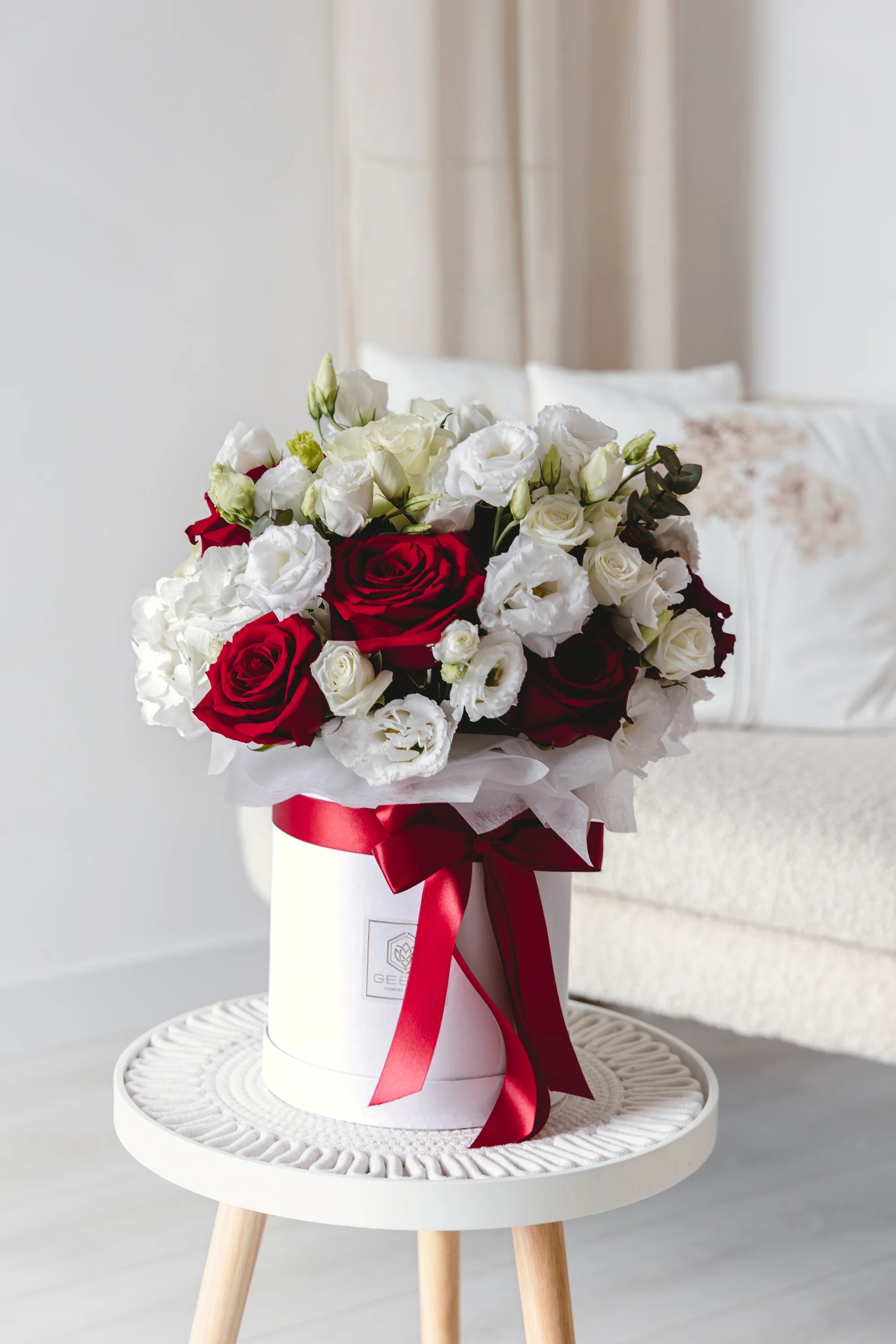 Кутия с рози Sable Luxe Box от GEBOV Flowers, снимка 3