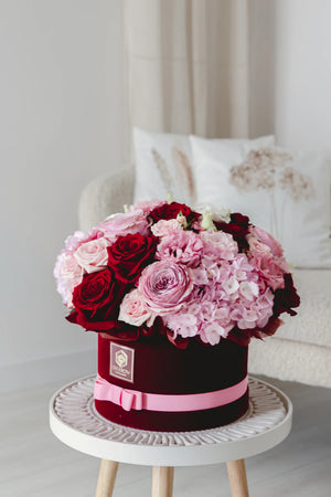 Кутия с рози Vinelle Box от GEBOV Flowers, снимка 4