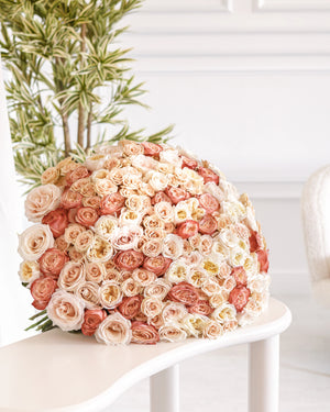 Букет от 101–201 рози Coral Reef Classic No. 477 от GEBOV Flowers — снимка 4