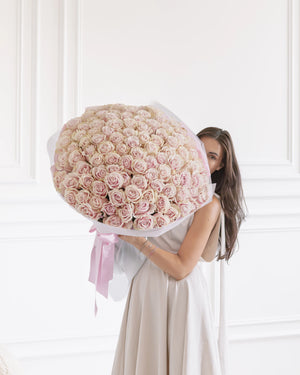 Букет от 101–501 рози Pink Mondial Deluxe No. 479 от GEBOV Flowers — снимка 2