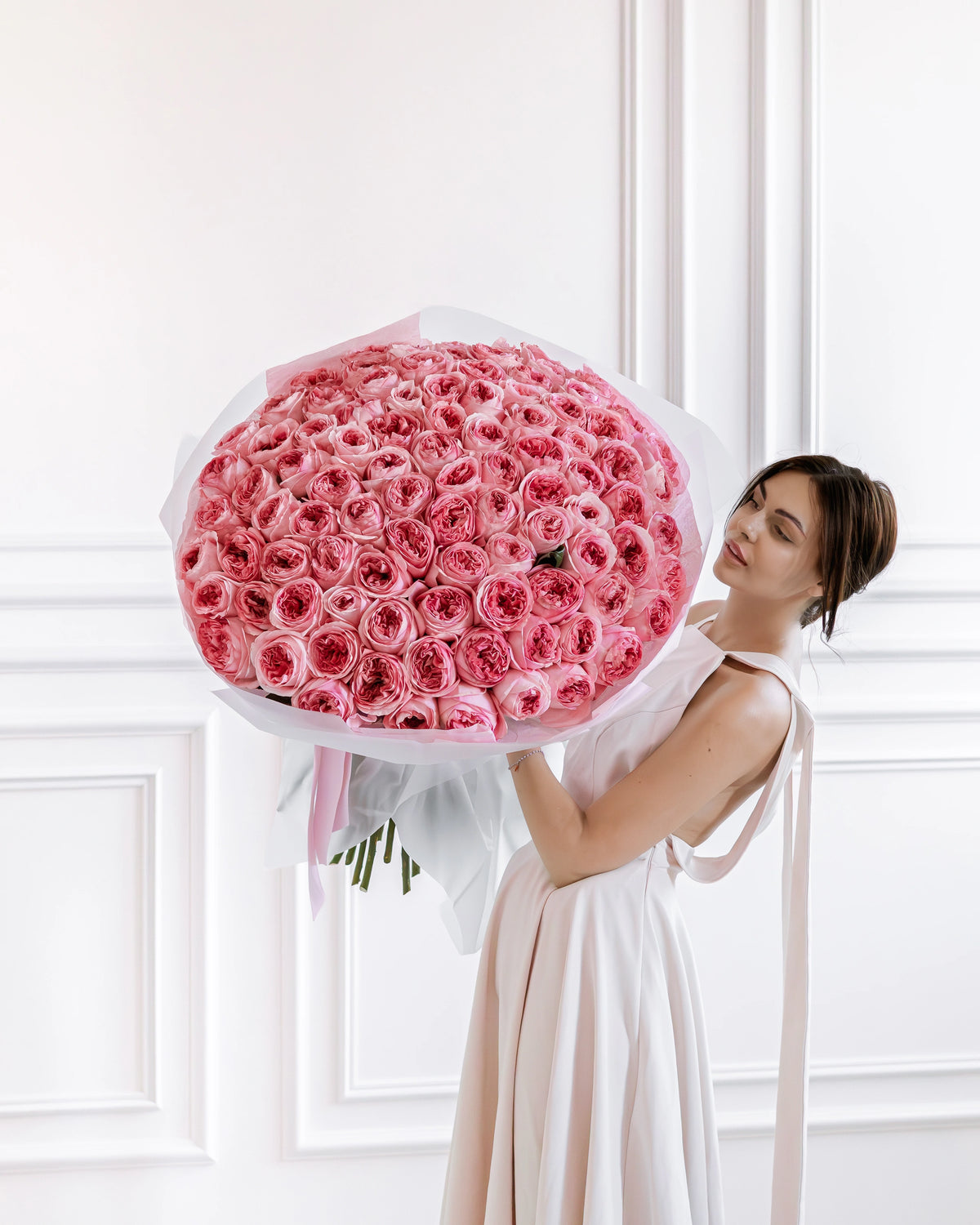 Букет от 101–501 рози Pink X-pression Deluxe No. 481 от GEBOV Flowers — снимка 2