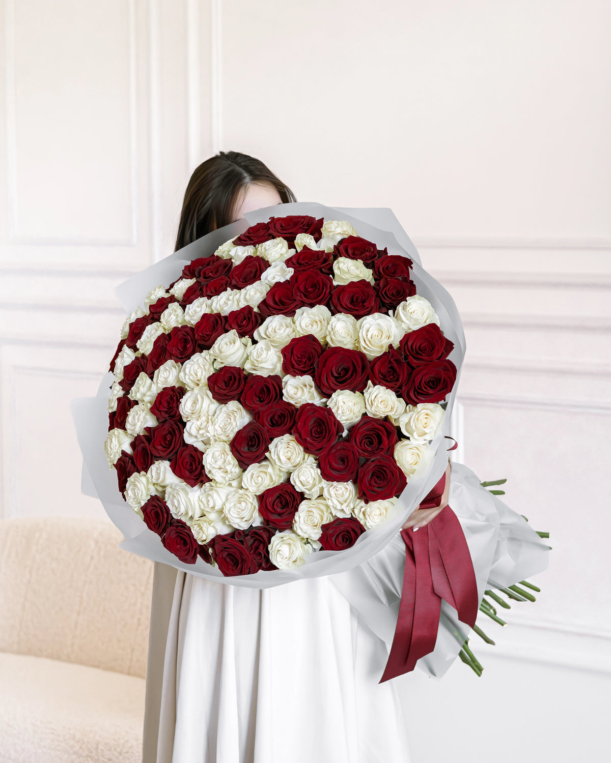 Букет от 101–501 рози Heart Deluxe No. 486 от GEBOV Flowers — снимка 2