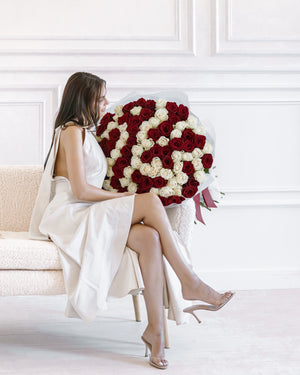 Букет от 101–501 рози Heart Deluxe No. 486 от GEBOV Flowers — снимка 6