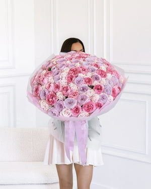 Букет от 101–501 рози Love Deluxe No. 489 от GEBOV Flowers — снимка 2