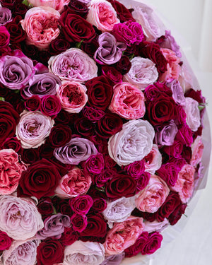 Букет от 101–501 рози Strong Enough Deluxe No. 490 от GEBOV Flowers — снимка 4