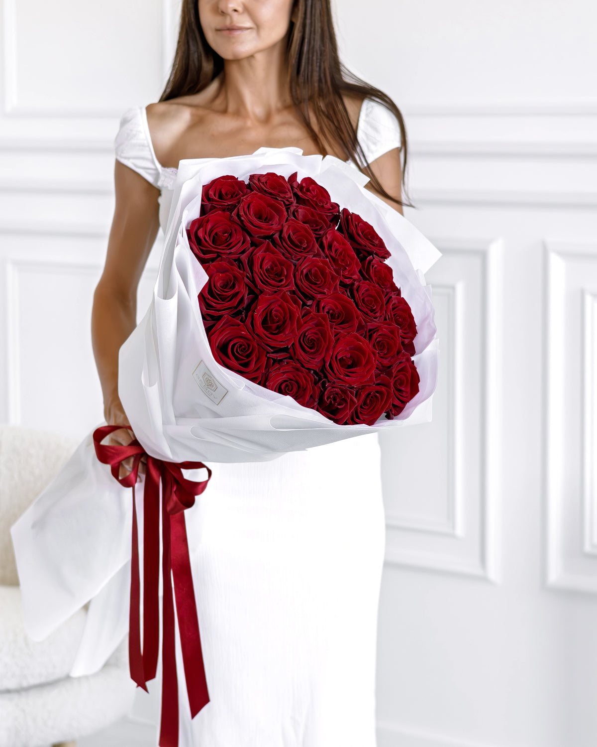 Букет Explorer White Timeless No. 499 от GEBOV Flowers