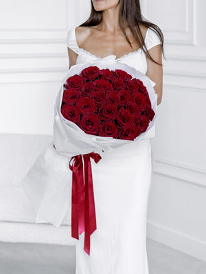 Букет Explorer White Timeless No. 499 от GEBOV Flowers — снимка 2