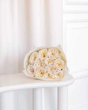 Букет Fatima Gardens Signature No. 502 от GEBOV Flowers — снимка 4