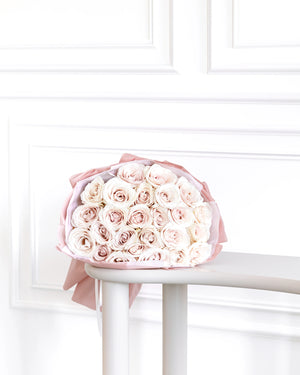Букет Fancy Dreams Timeless No. 515 от GEBOV Flowers — снимка 5