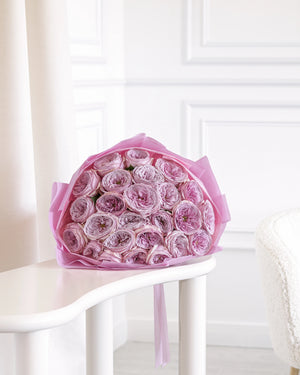 Букет Peonykiss Timeless No. 517 от GEBOV Flowers — снимка 3