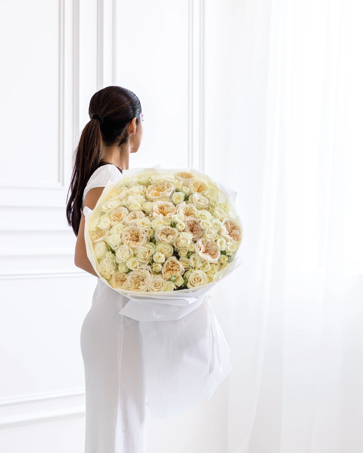 Букет Halo Timeless No. 532 от GEBOV Flowers — снимка 2