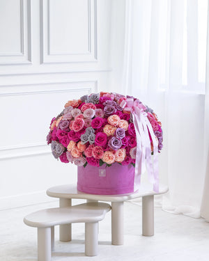 Кутия със 101–201 рози Vogue Deluxe No. 551 от GEBOV Flowers — снимка 4