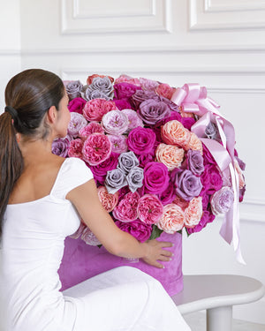 Кутия със 101–201 рози Vogue Deluxe No. 551 от GEBOV Flowers — снимка 5