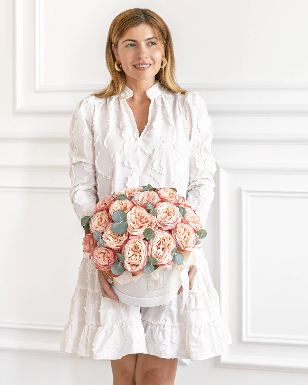 Кутия Kahala Timeless No. 562 от GEBOV Flowers