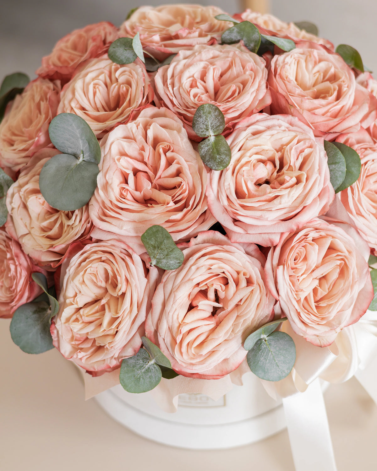 Кутия Kahala Timeless No. 562 от GEBOV Flowers — снимка 4
